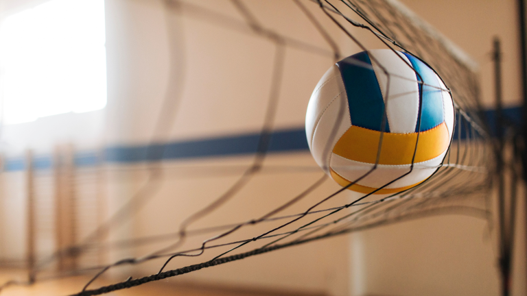 اشتباهات رایج هنگام خرید اینترنتی تور و لوازم والیبال